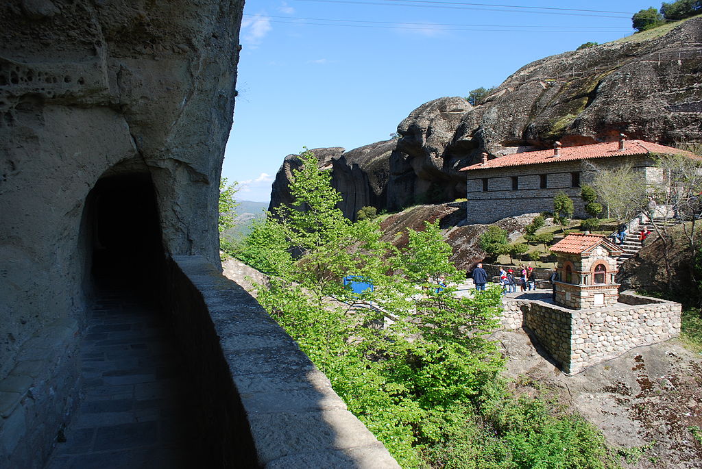 In giro intorno al monastero di Gran Meteora.