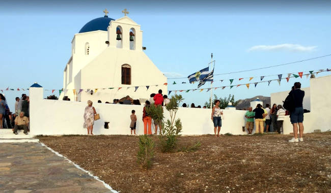 La chiesa ortodossa di Agia Paraskevi, nella parte sud-occidentale di Amorgos.