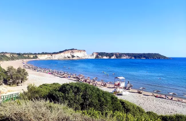 La grande spiaggia di Gerakas, nel nord dell'isola vicino al Parco Marino Nazionale.