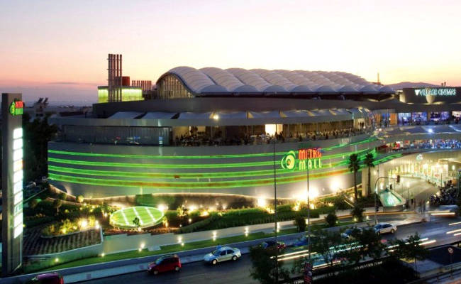 Il centro commerciale Athens Metro Mall.