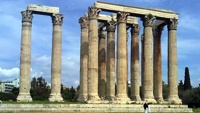 Atene, il grande tempio di Zeus Olimpio.