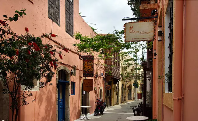 Uno scorcio della città vecchia di Rethymno, il centro storico.