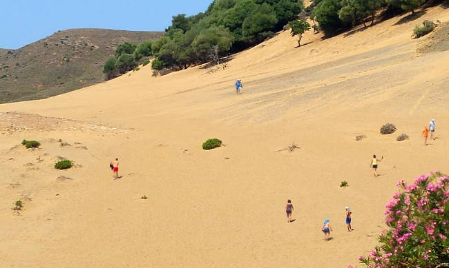 Il deserto di Limnos, le dune sabbiose vicino la spiaggia di Gomati.