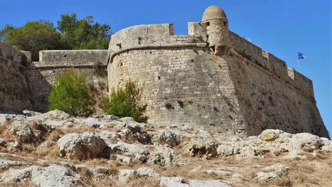 Un bastione della fortezza di Rethymno a Creta.