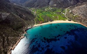 La fantastica baia di Diamoudia per le immersioni a Ios nelle Cicladi.