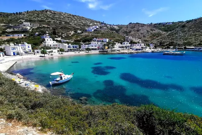 La tranquilla e incontaminata isola greca di Agathonisi.