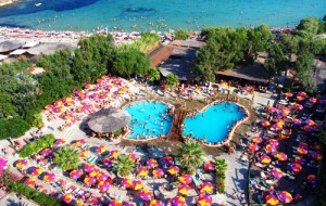 Pounda beach a Paros.