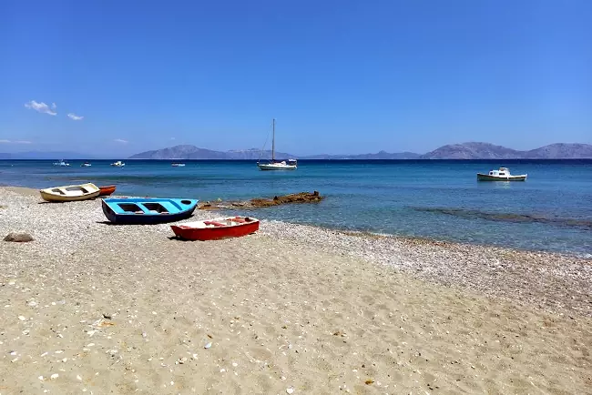 Faros e la sua spiaggia sono una meta molto popolare sull'isola di Ikaria.