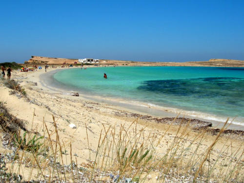 Pori, una delle spiagge dell'isola greca Koufonissi.